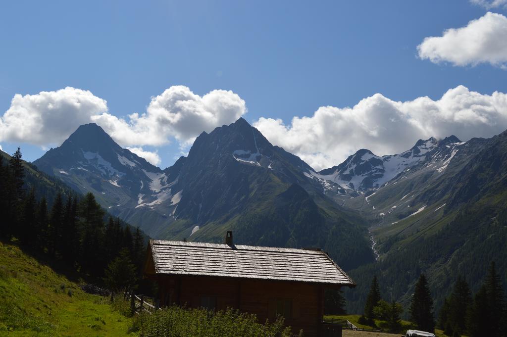 Ferienwohnungen Niederarnigerhof Familie Bauernfeind Kals-am Großglockner Exterior foto