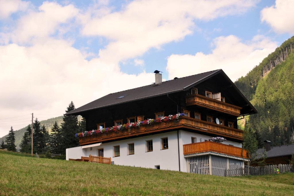 Ferienwohnungen Niederarnigerhof Familie Bauernfeind Kals-am Großglockner Exterior foto